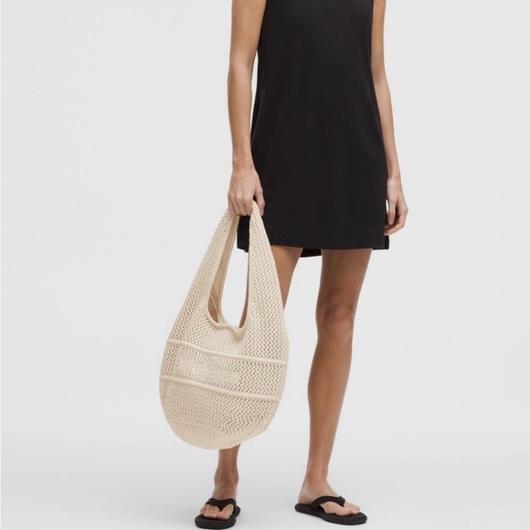 Lululemon Athletica Cream Shoulder Bag - Picture 1 of 2